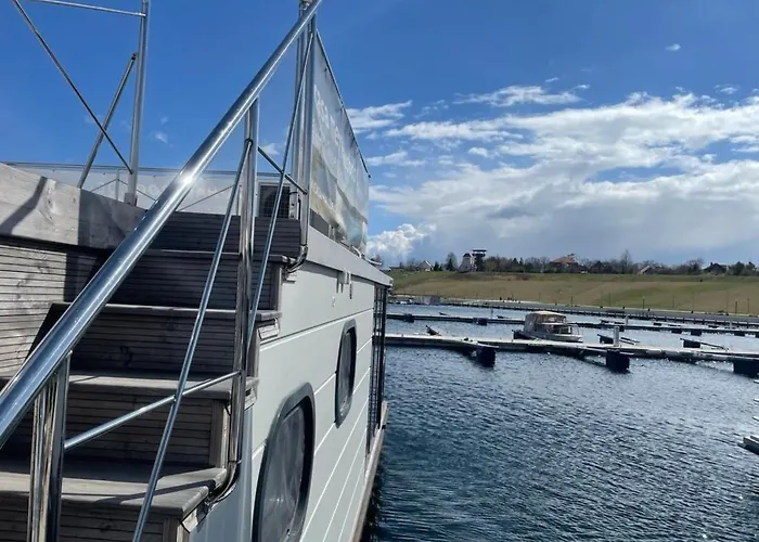 Hausboot Mit Sauna By Interhome * Braunsbedra